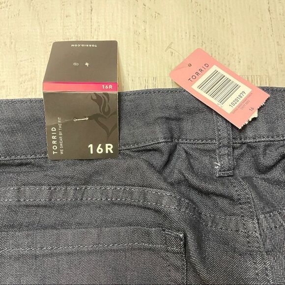 NWT Torrid “Sophia” w/navy rinse Sz 16R - Picture 9 of 11
